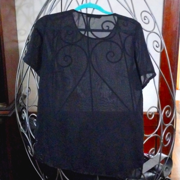 2 ELLES Women's Black Netted Top Size M - Picture 2 of 3